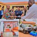 Haut-Uélé / Lutte contre Ebola : le Gouverneur Jean Bakomito remet trois ambulances du Gouvernement central aux équipes de riposte